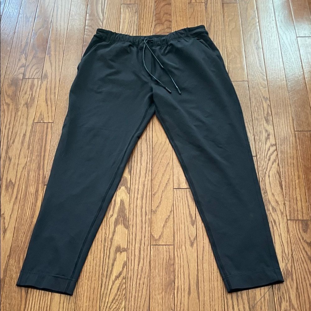Lululemon Discipline Pants Men’s Sz Approx Large Black Drawstring Tapered Luon